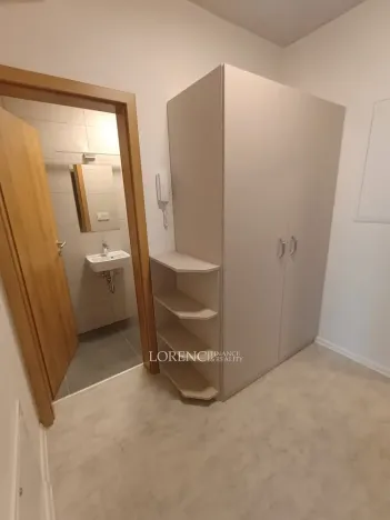 Pronájem bytu 2+kk, Veselí nad Moravou, náměstí Míru, 37 m2