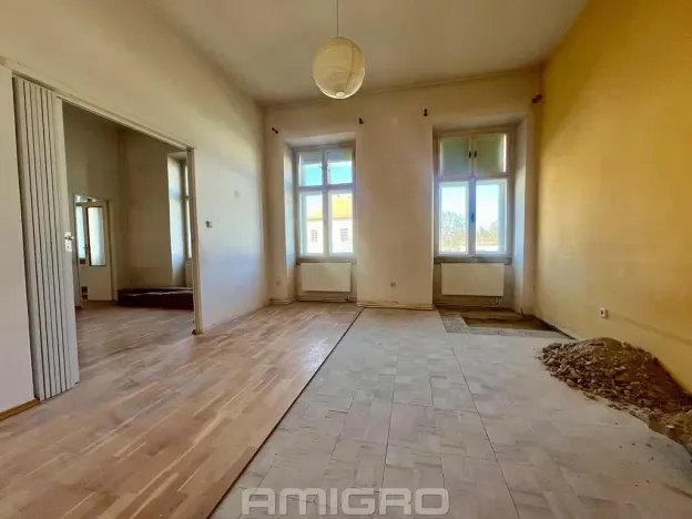 Prodej činžovního domu, Ostrovačice, náměstí Viléma Mrštíka, 1000 m2