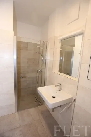 Pronájem bytu 1+kk, Praha - Karlín, U Mlýnského kanálu, 36 m2