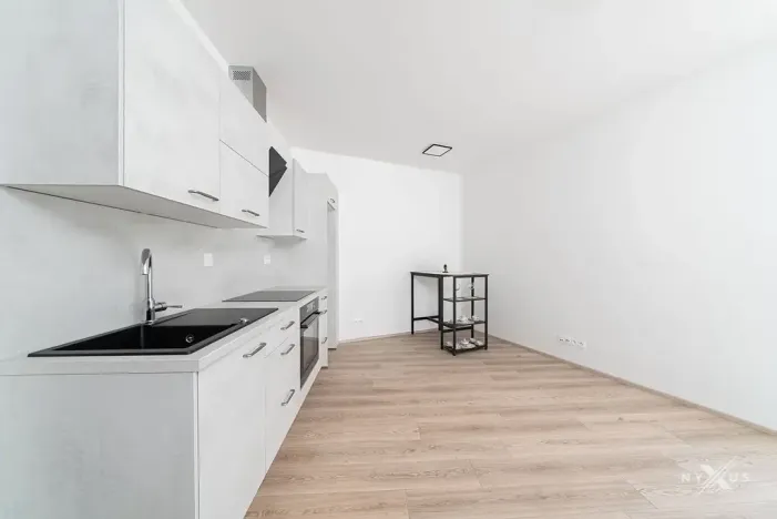 Pronájem bytu 1+kk, Praha - Štěrboholy, Pod areálem, 30 m2