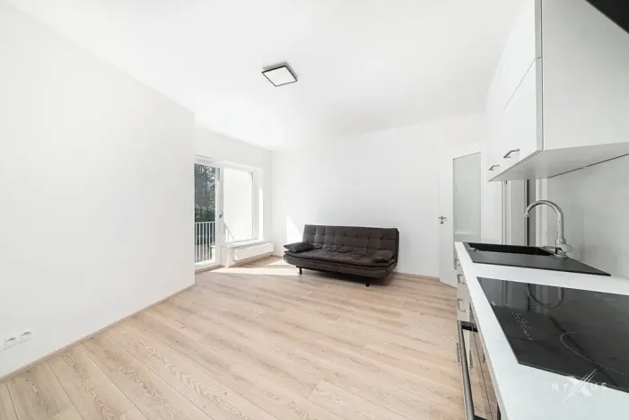 Pronájem bytu 1+kk, Praha - Štěrboholy, Pod areálem, 30 m2