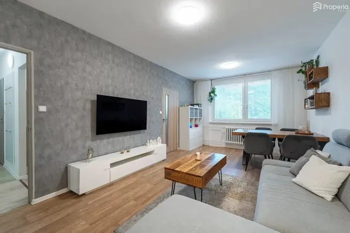 Prodej bytu 2+1, Mokrá-Horákov, 61 m2
