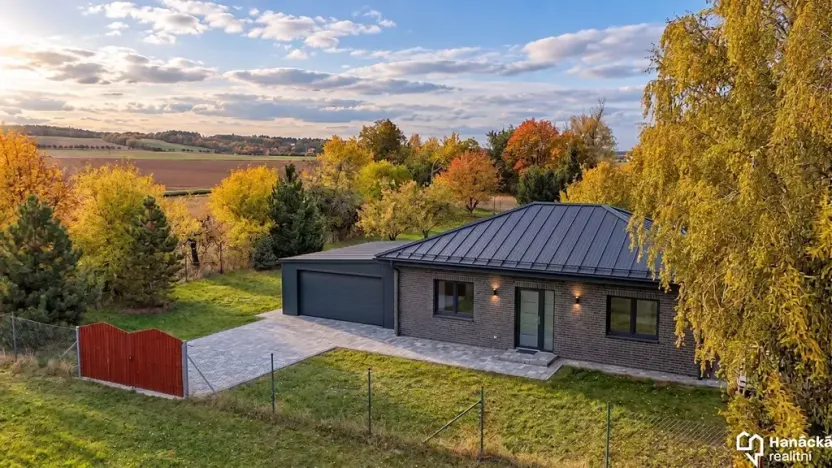 Prodej pozemku pro bydlení, Drahanovice, 1477 m2