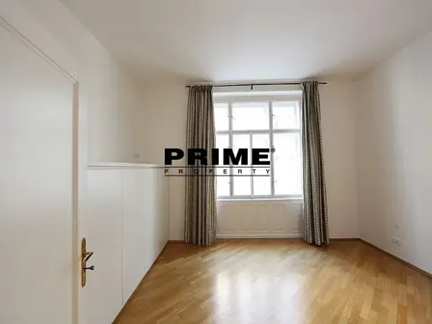 Pronájem bytu 4+1, Praha - Nové Město, Odborů, 100 m2