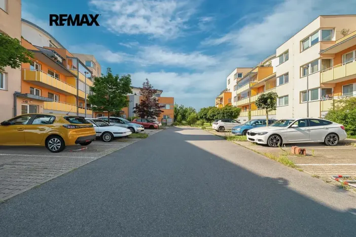 Prodej bytu 3+kk, Praha - Kyje, Sicherova, 79 m2