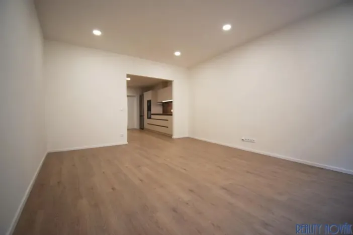 Pronájem bytu 3+kk, Praha - Holešovice, Janovského, 86 m2