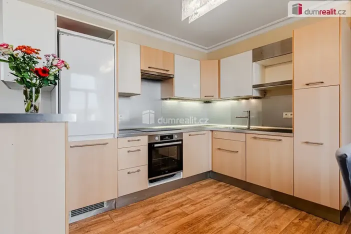 Prodej bytu 3+kk, Karlovy Vary, Moskevská, 75 m2
