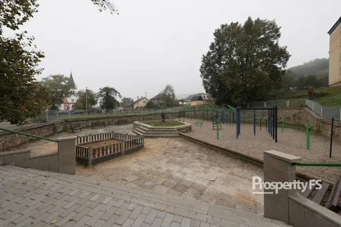 Prodej bytu 4+1, Ústí nad Labem - Všebořice, Spartakiádní, 84 m2
