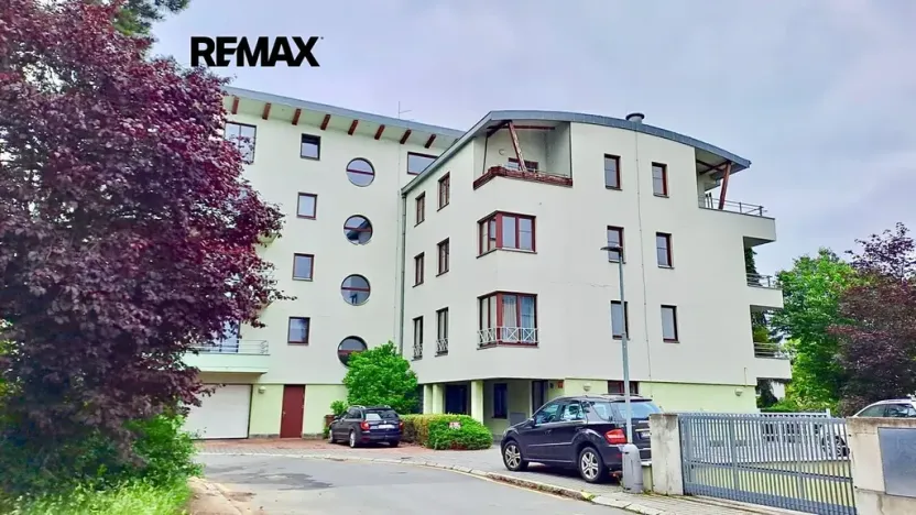 Pronájem obchodního prostoru, Praha - Podolí, Na hřebenech I, 38 m2