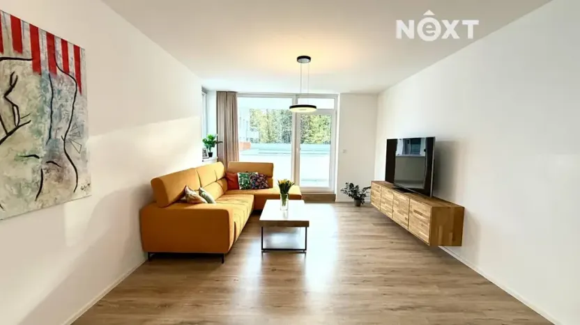 Prodej bytu 3+kk, Hluboká nad Vltavou, U Parku, 74 m2