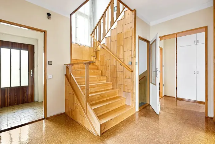 Prodej vícegeneračního domu, Sezimovo Ústí, Švehlova, 271 m2