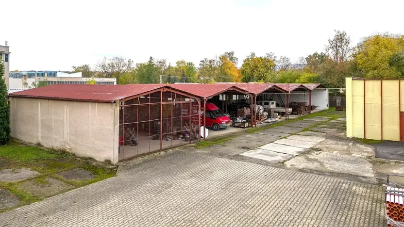 Pronájem obchodního prostoru, Teplice, Zemská, 5600 m2