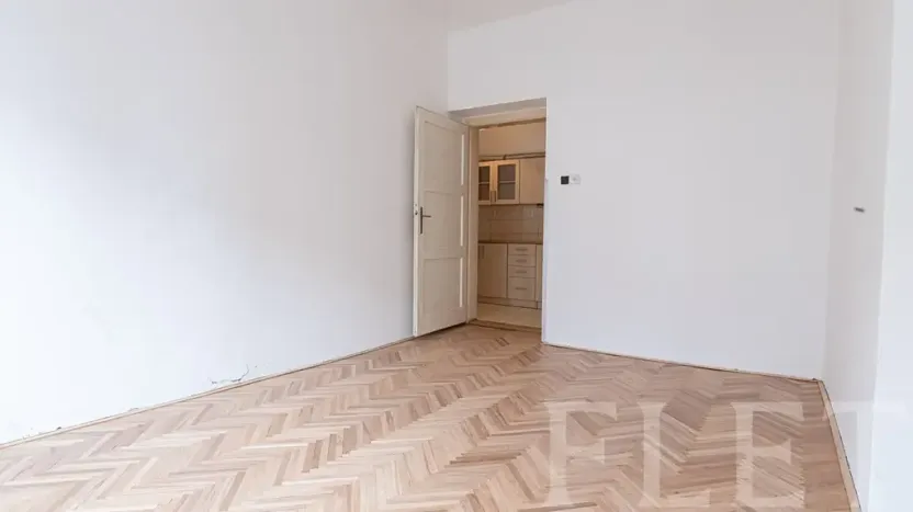 Pronájem bytu 2+kk, Praha - Vršovice, Tolstého, 45 m2