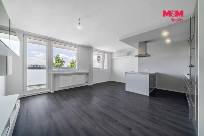 Prodej bytu 3+kk, Praha - Lhotka, Novodvorská, 67 m2