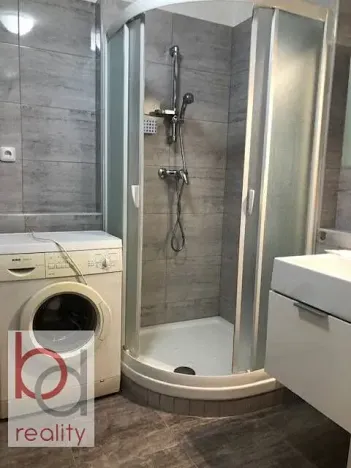 Pronájem bytu 1+kk, České Budějovice, Krčínova, 38 m2