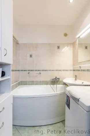 Pronájem bytu 3+1, Brno - Kohoutovice, Axmanova, 73 m2