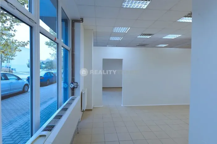 Pronájem obchodního prostoru, Strakonice, Jezerní, 120 m2