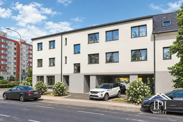 Pronájem bytu 1+kk, Praha - Letňany, Toužimská, 38 m2