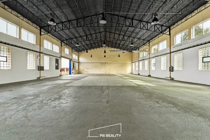 Prodej výrobních prostor, Olomouc, 755 m2