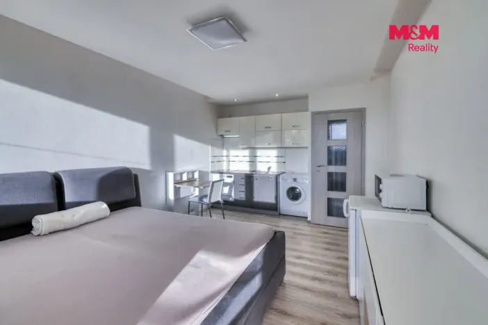 Pronájem bytu 1+kk, Dobřany, Sokolovská, 23 m2