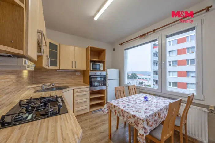 Pronájem bytu 3+1, Holýšov, Pod Makovým vrchem, 63 m2