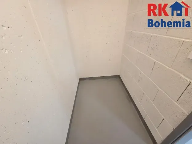 Pronájem bytu 1+kk, Praha - Dolní Počernice, 45 m2