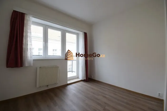 Pronájem bytu 1+kk, Praha - Vršovice, Sevastopolská, 18 m2