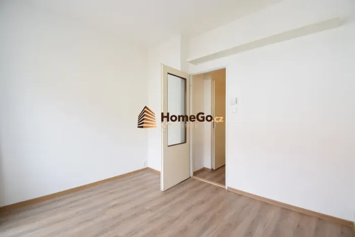 Pronájem bytu 1+kk, Praha - Vršovice, Sevastopolská, 18 m2