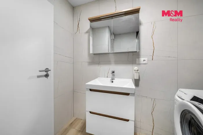 Prodej bytu 3+kk, Karlovy Vary - Rybáře, Čankovská, 58 m2