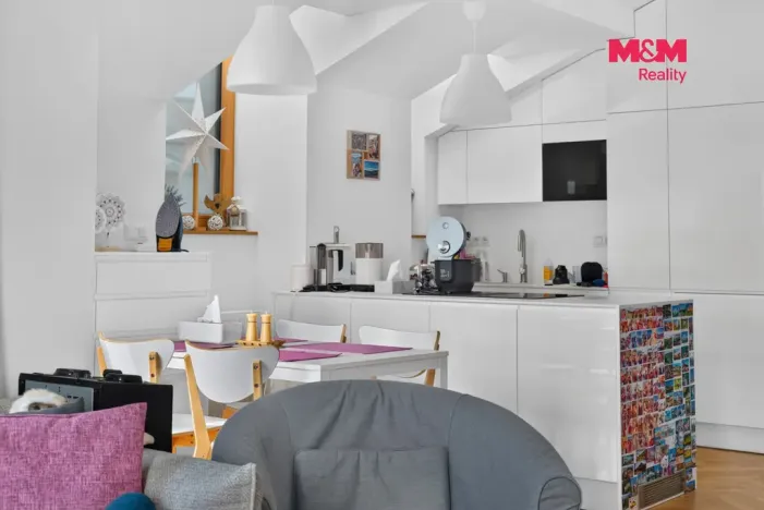 Prodej bytu 3+kk, Praha, Na návsi, 103 m2