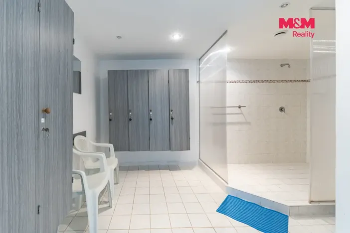 Prodej obchodního prostoru, Cheb, Lesní, 130 m2