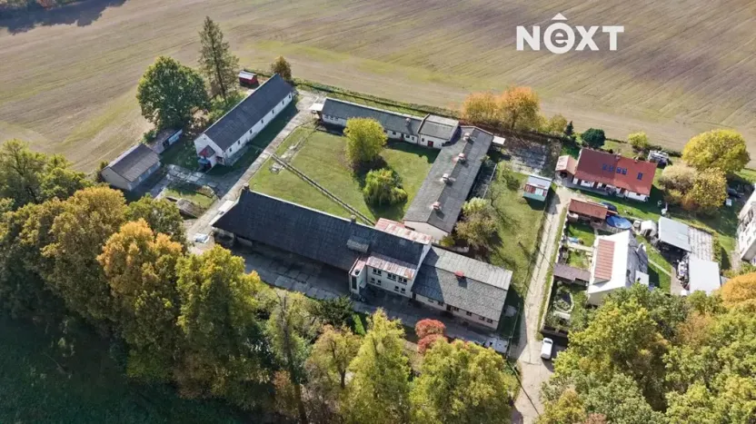Prodej zemědělského objektu, Jindřichův Hradec, 9726 m2