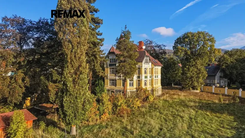 Prodej vily, Nový Bor, Lidická, 677 m2