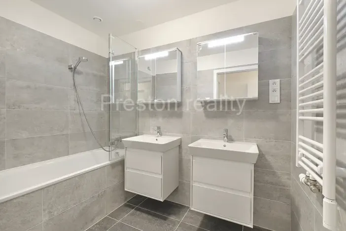 Pronájem bytu 4+kk, Praha - Kbely, Sedlářova, 91 m2