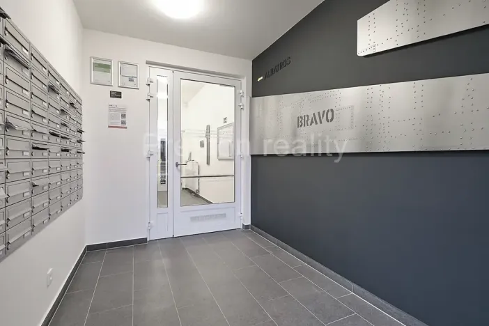 Pronájem bytu 4+kk, Praha - Kbely, Sedlářova, 91 m2