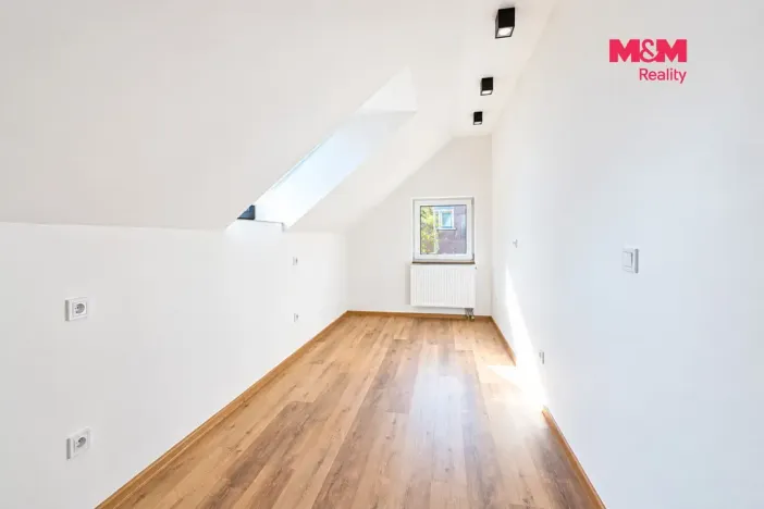 Prodej bytu 4+1, Varnsdorf, Edisonova, 80 m2