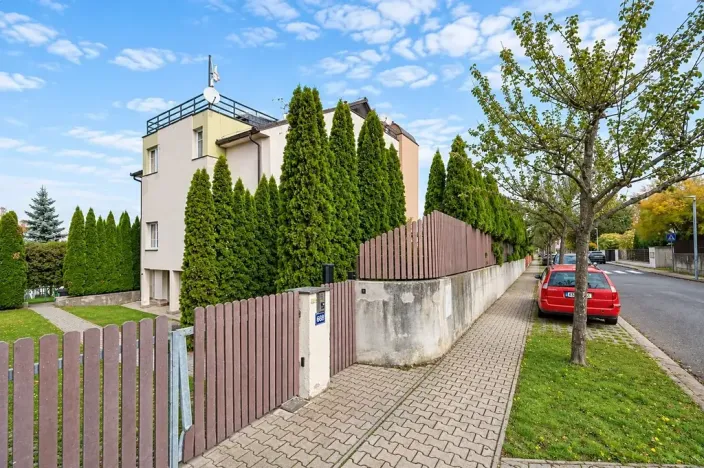 Prodej bytu 4+kk, Průhonice, Na Michovkách II, 96 m2