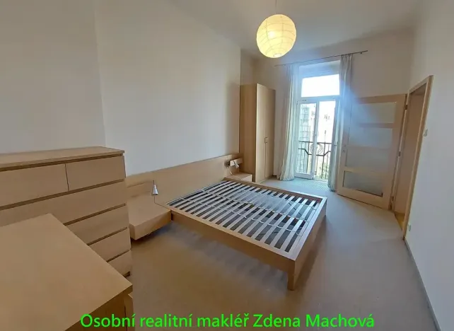 Pronájem bytu 2+kk, Praha - Vinohrady, U Kanálky, 45 m2