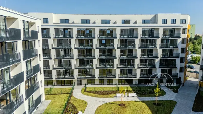 Pronájem bytu 1+kk, Praha - Chodov, Líbalova, 32 m2