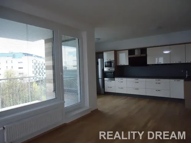 Pronájem bytu 3+kk, Praha - Střížkov, Makedonská, 108 m2