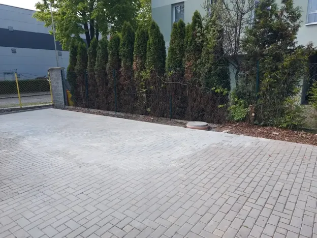 Pronájem komerčního pozemku, Praha - Strašnice, Úvalská, 175 m2