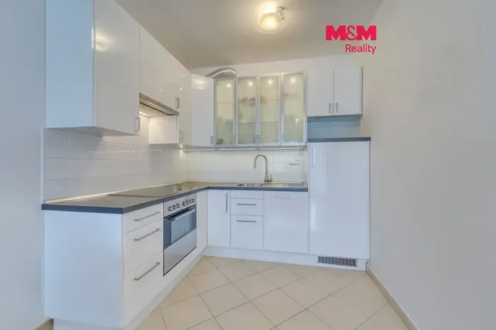 Pronájem bytu 2+kk, Praha, Sazovická, 47 m2