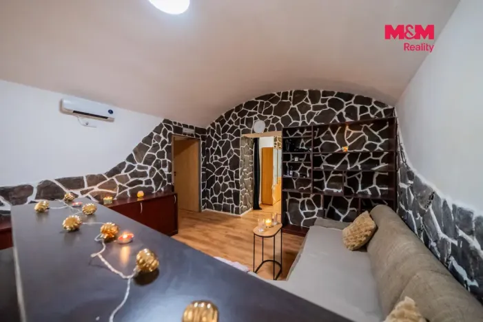 Prodej komerční nemovitosti, Slavkov u Brna, Koláčkovo náměstí, 99 m2