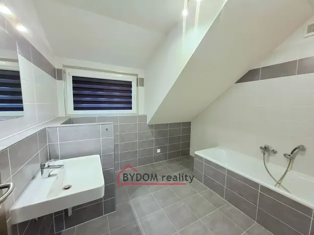 Prodej rodinného domu, Kladruby, Návětrná, 120 m2
