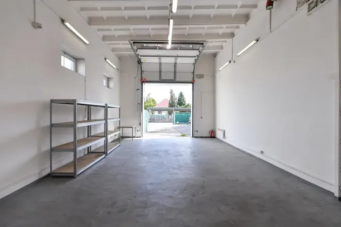 Prodej obchodního prostoru, Praha - Horní Počernice, Komárovská, 210 m2