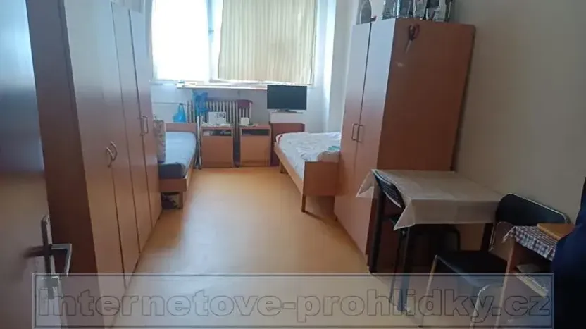 Pronájem ubytování, Zvoleněves, 150 m2