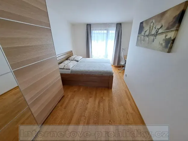 Pronájem bytu 3+kk, Praha - Sobín, 76 m2