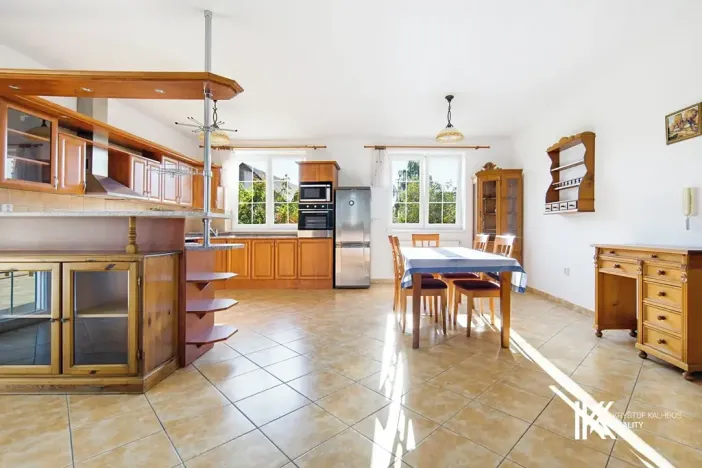 Prodej ubytování, Hrochův Týnec, 356 m2