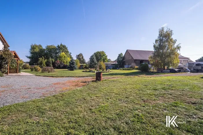 Prodej ubytování, Hrochův Týnec, 356 m2
