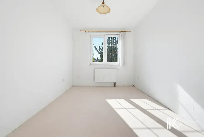 Prodej rodinného domu, Hrochův Týnec, 356 m2